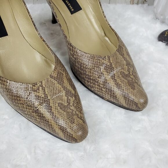 Saks Fifth Avenue Tan Heels with Elegant Perforated Design - Picture 4 of 10